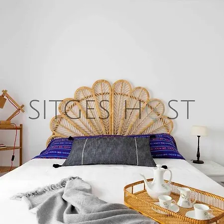 Con Patio Y A 5 Minutos De La Playa Apartamento Sitges