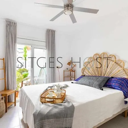 Con Patio Y A 5 Minutos De La Playa *