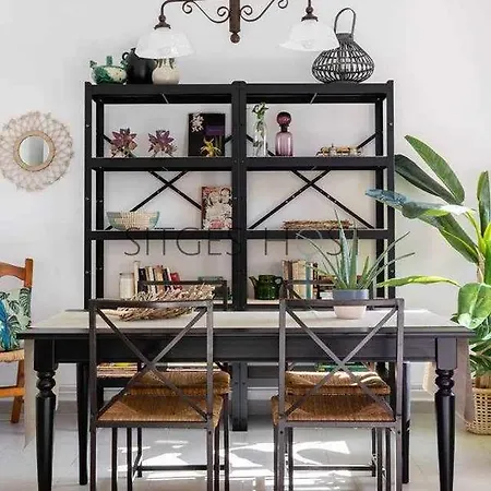 Con Patio Y A 5 Minutos De La Playa *