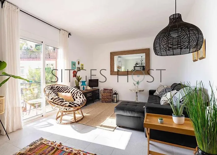 Con Patio Y A 5 Minutos De La Playa *