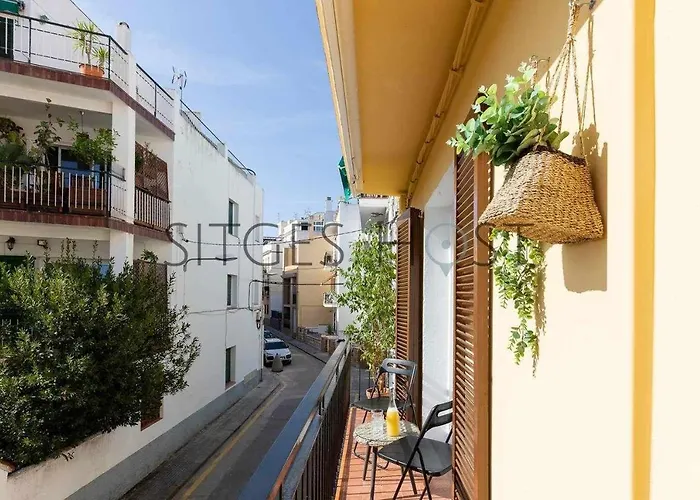 Apartament Con Patio Y A 5 Minutos De La Playa Sitges