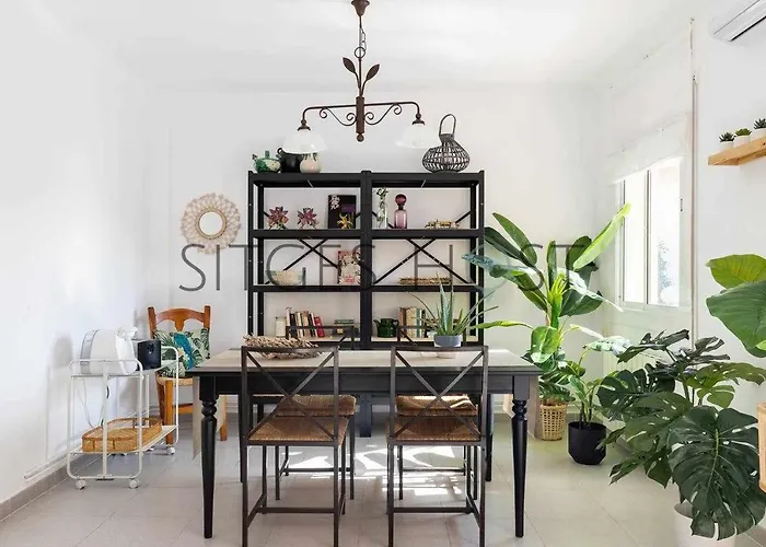 Con Patio Y A 5 Minutos De La Playa *